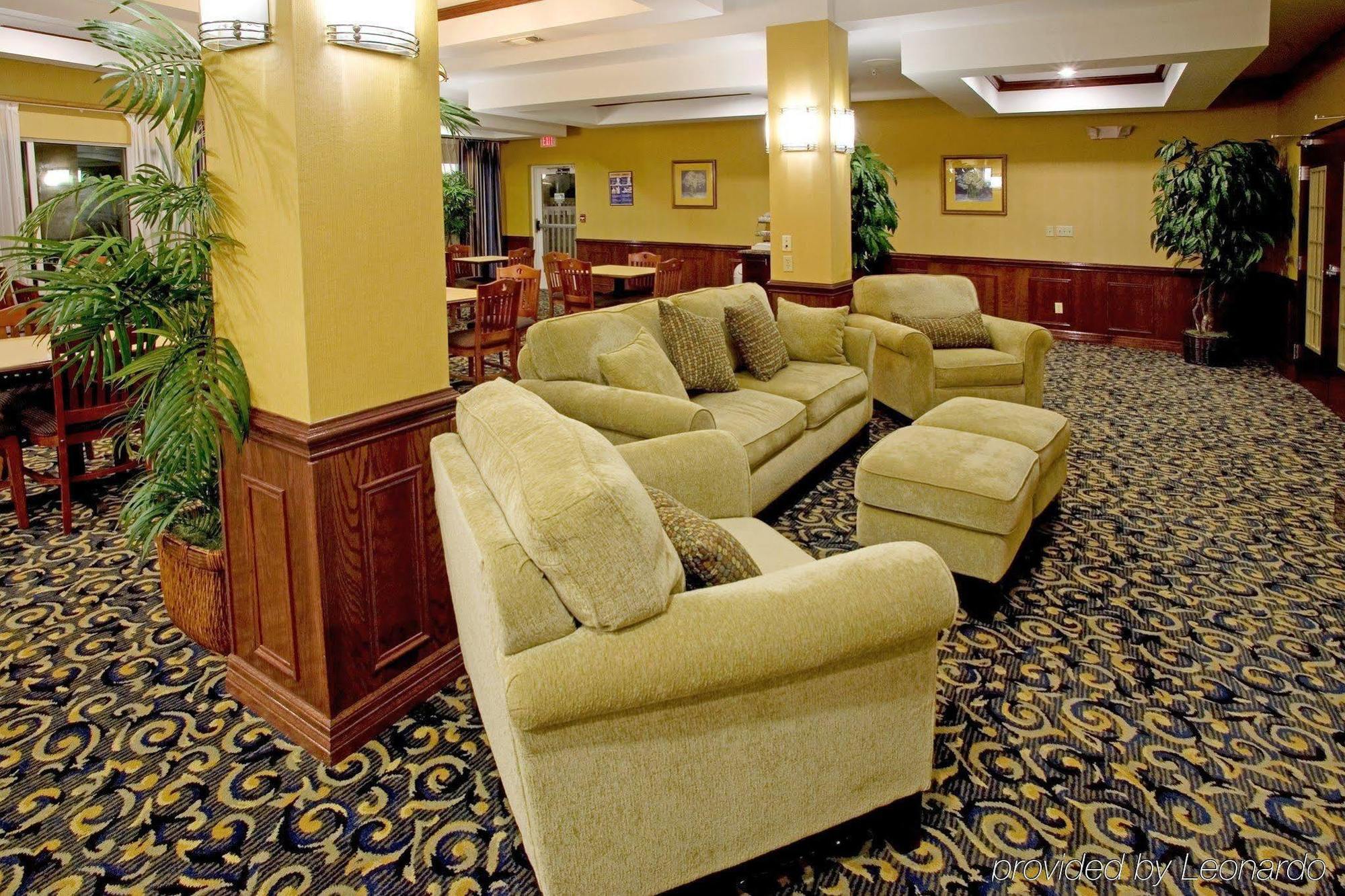 Holiday Inn Express Hotel And Suites Falfurrias Экстерьер фото